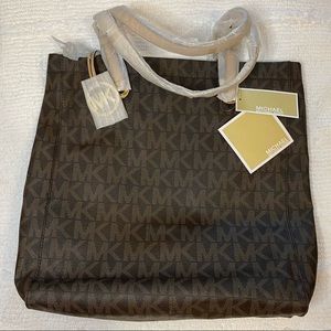 **NWT** Michael Kors Signature Monogrammed Tote